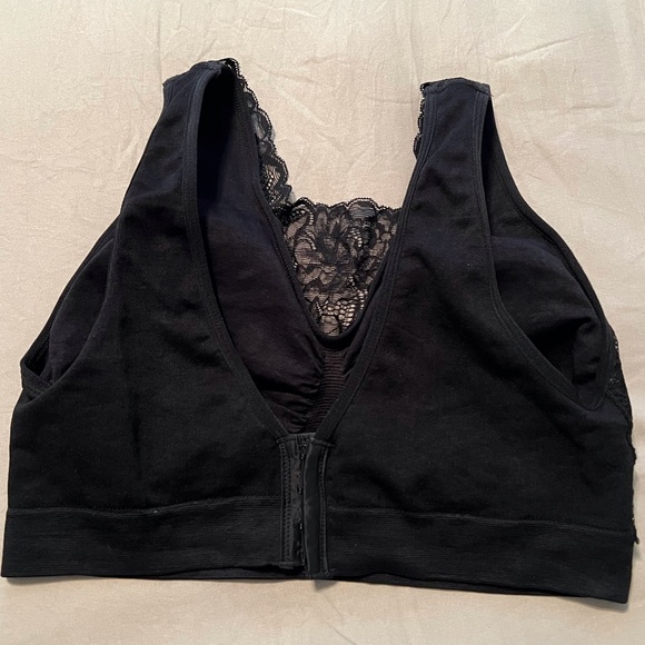 Breezies Black Lace Seamless Intimates Collection Bra Sz L - Picture 5 of 13